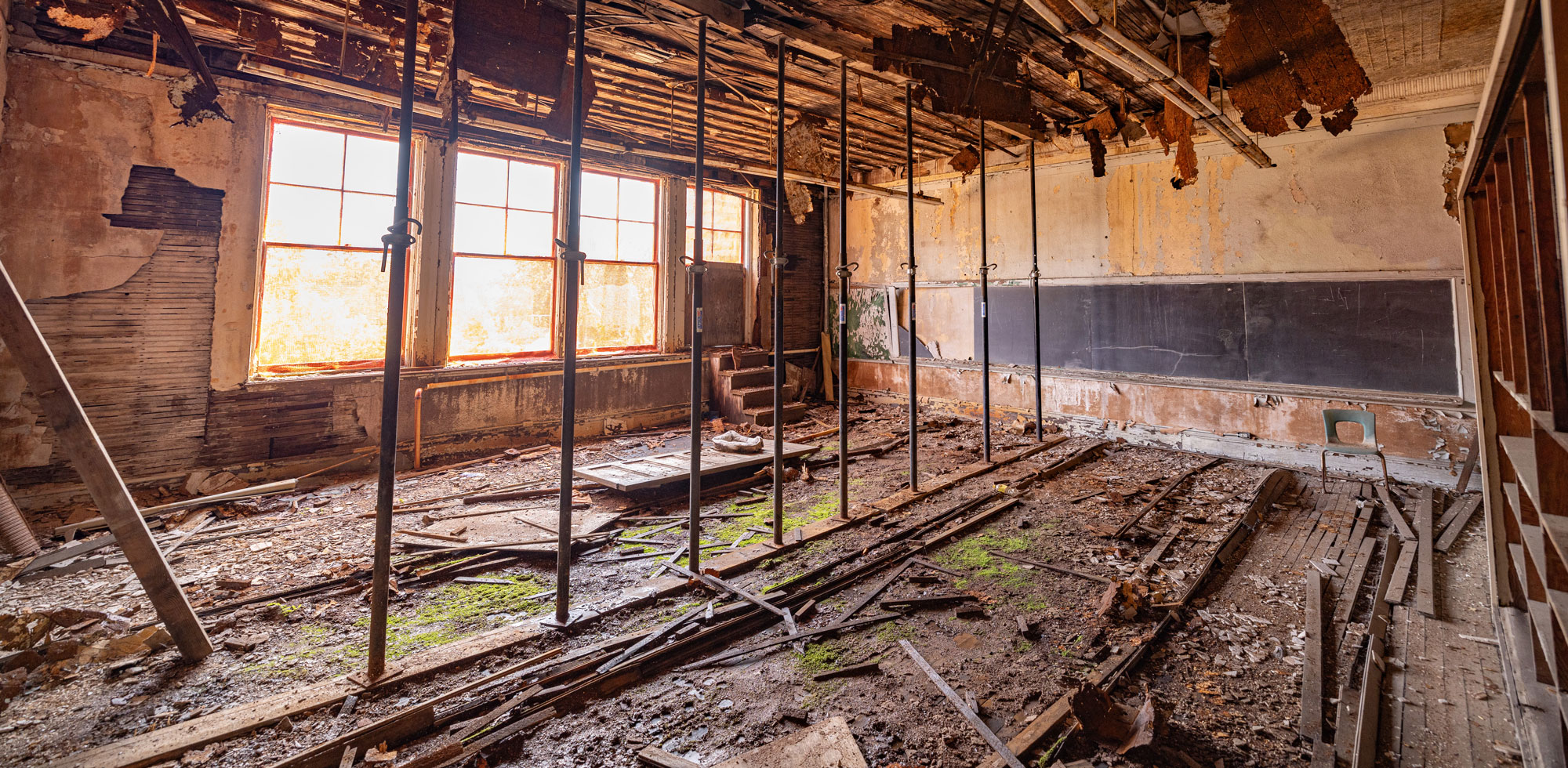 Inside the Sandstone school